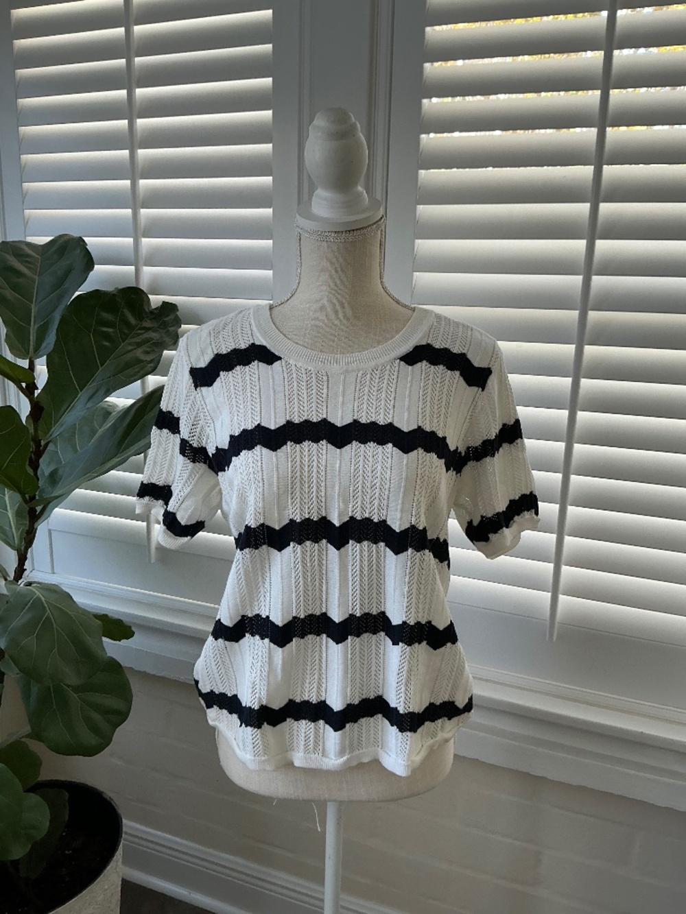 Cabi short sleeve sweater